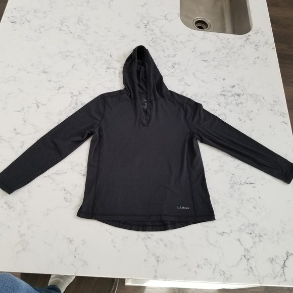 LL Bean Black Polyester and Spandex Sporty Hoodie - Picture 11 of 12